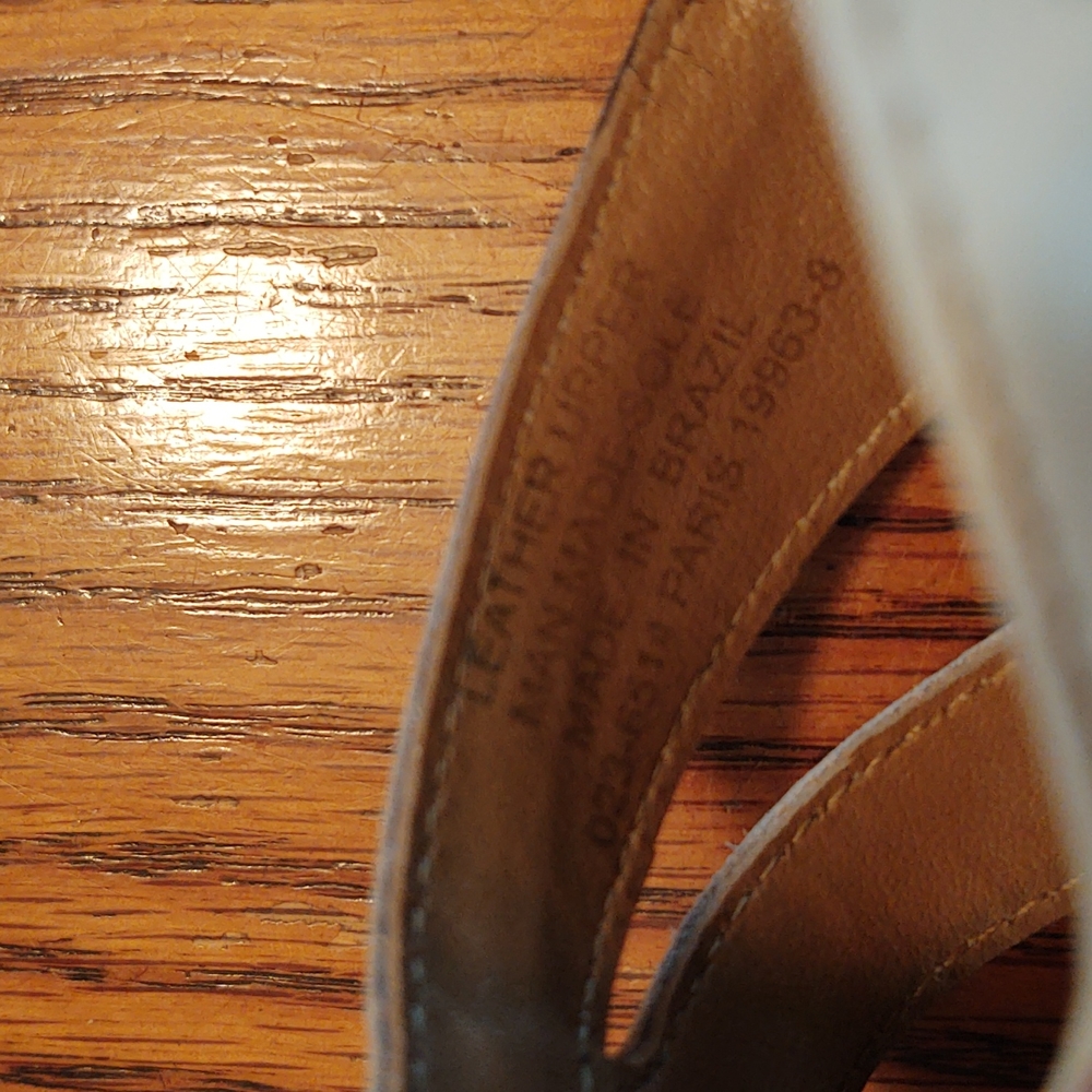 St. John's Bay Wedge Leather Sandals White 6 1/2M - Picture 13 of 14